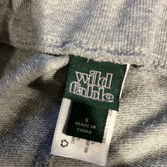 Wild Fable Joggers with Stripes - Size Small - Picture 7 of 8